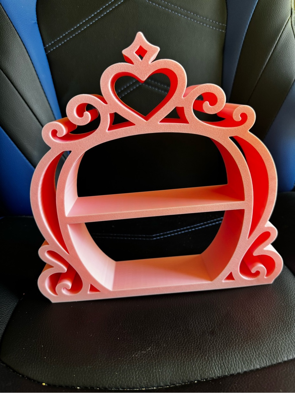Princess carriage pink display decorative tabletop shelf - new!